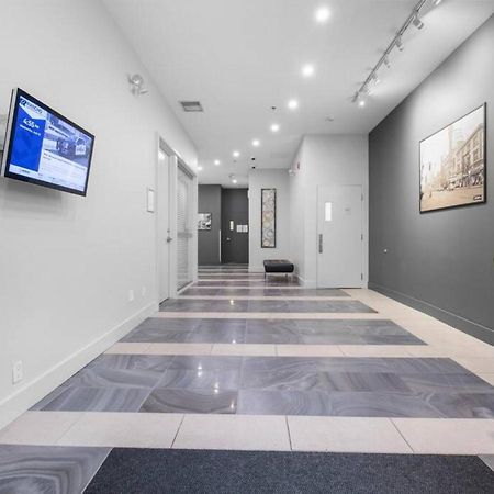 Top Floor Unit On Granville Strip Yaletown Area Vancouver Exterior photo